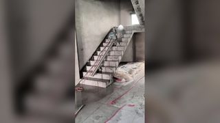 Hoogfrequente wandzaag voor het zagen van betongebouwen