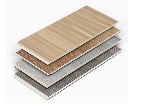 Gemakkelijk te reinigen en te onderhouden SPC-vloeren/PVC-vloeren voor binnendecoratie