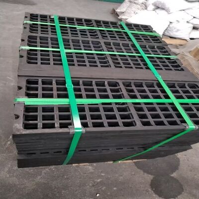 Mijnbouw Rubber Zeefplaat 305×610mm met 80 Shore Hardheid en Snijopeningen voor Natte Ertsverwerking