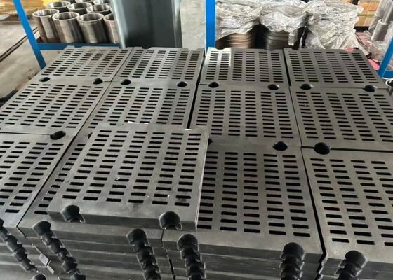 Poly-rubber schermpaneel voor zware mijnbouwomgevingen