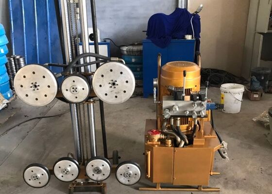 Stabiele en krachtige hydraulische draadzaag met output voor waterbestendig en consistent werken