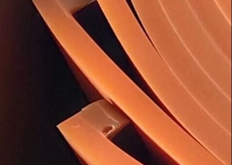 Dekking van het Maxdura de Rubberaambeeld op Roterende de Matrijzensnijder van Slotter